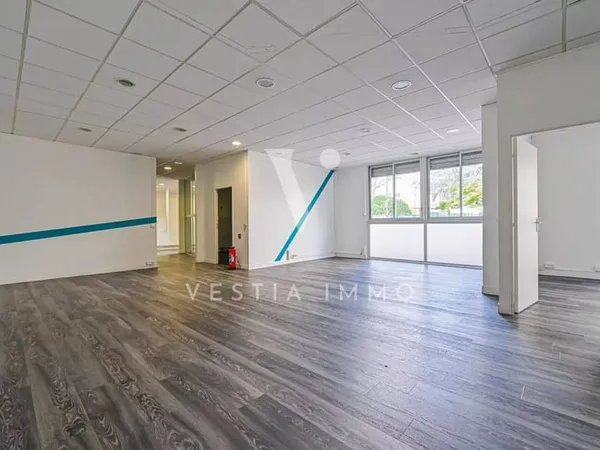 Bureaux 291 m²