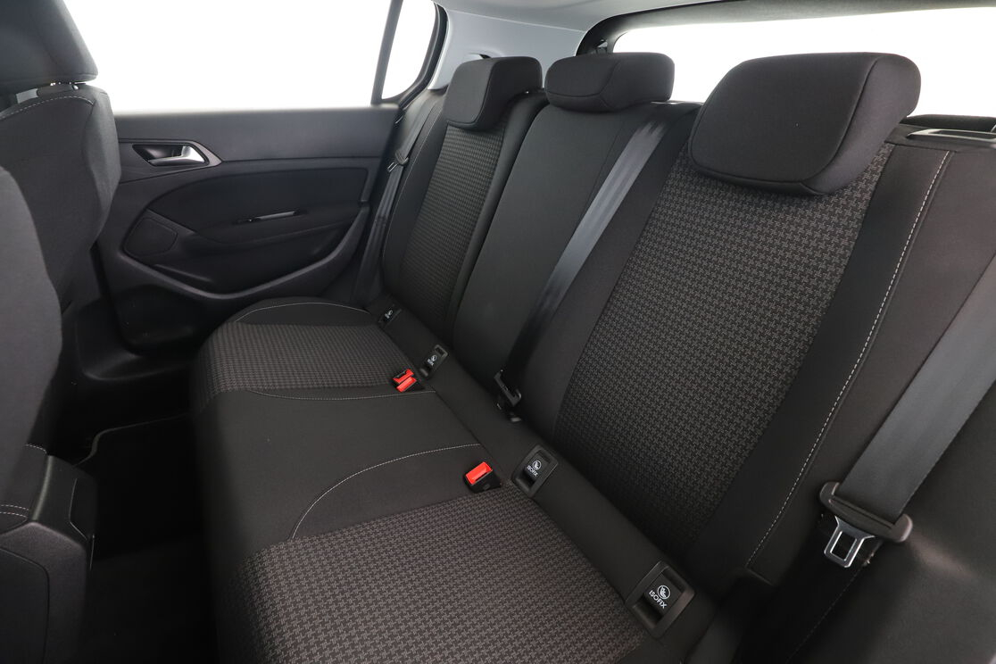 Peugeot 308 1.2 PureTech Allure — photo 13