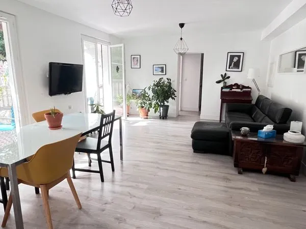 Biarritz, docks de la Négresse - Appartement 119,54 m² Carrez, terrasse de 51 m², 3 chambres et stud
