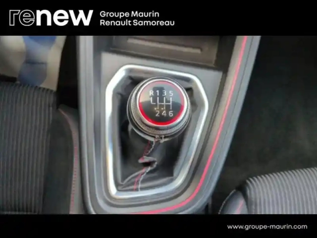 Renault Clio 1.3 tce 140ch rs line -21 — photo 13