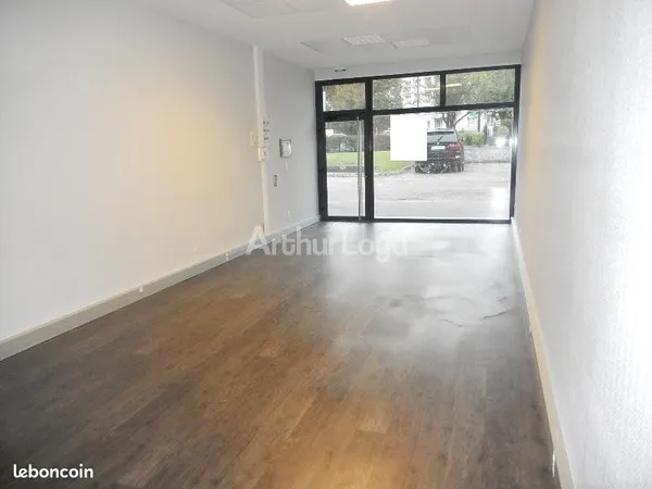Local commercial 62 m²