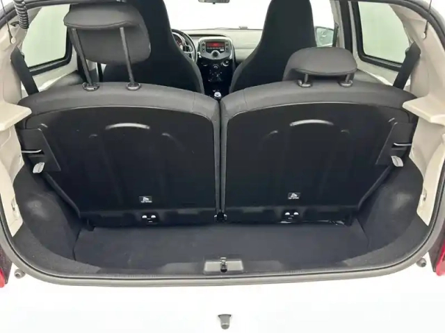 Peugeot 108 vti 72ch bvm5 — photo 6