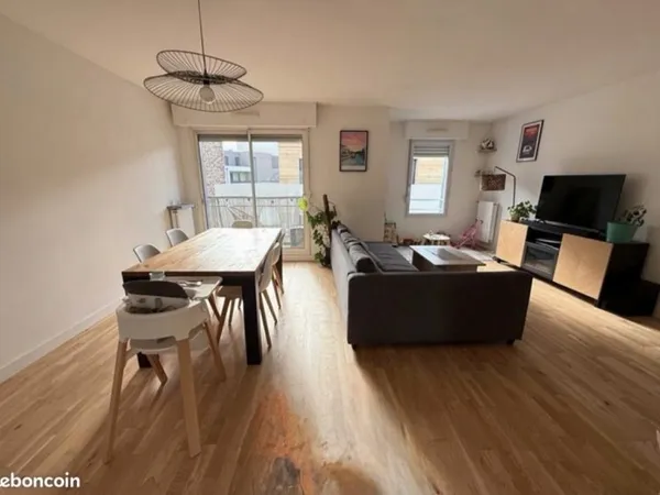 Loue chambres en colocation dans appartement