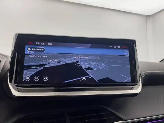 Peugeot 208 puretech 100 s&amp;s bvm6 — photo 20