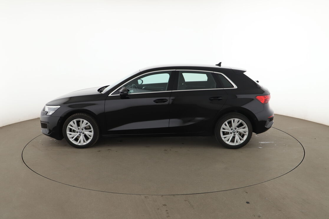 Audi A3 Sportback 35 TFSI mHEV Design Luxe S Tronic 7 — photo 2