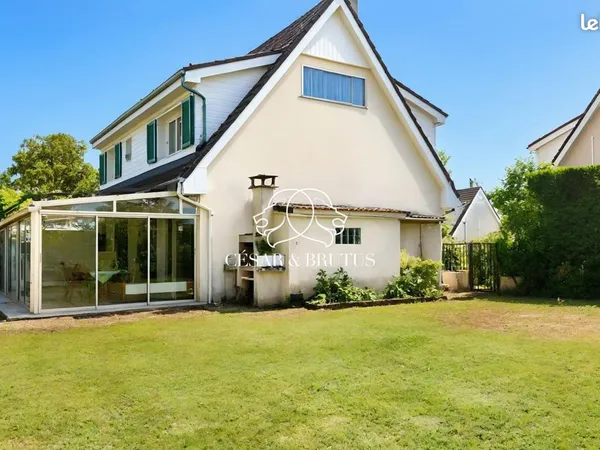 Maison 5 pièces 155 m²