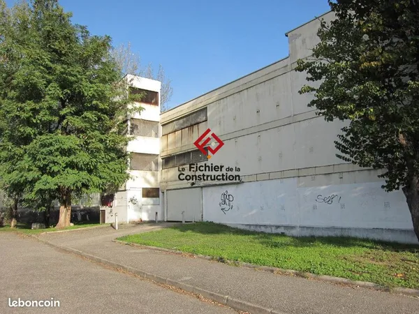 Parking/box 10 m² Le pont-de-claix