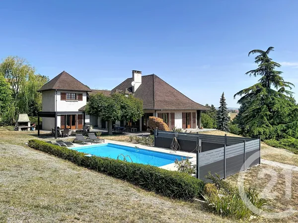 Maison 7 pièces 180 m²