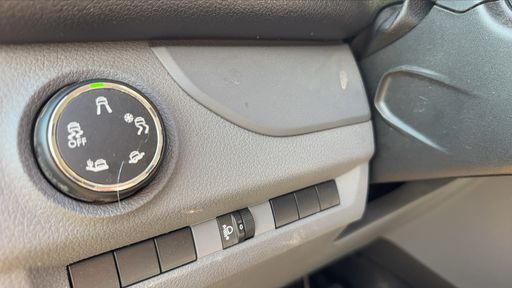 Peugeot Expert VU 2.0 BlueHDi 145 - Asphalt – 2022 – 37478 km – Diesel – Boîte Automatique — photo 6