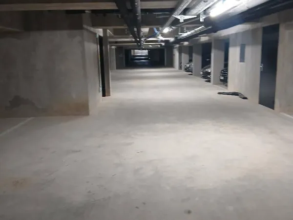 Parking 14 m²