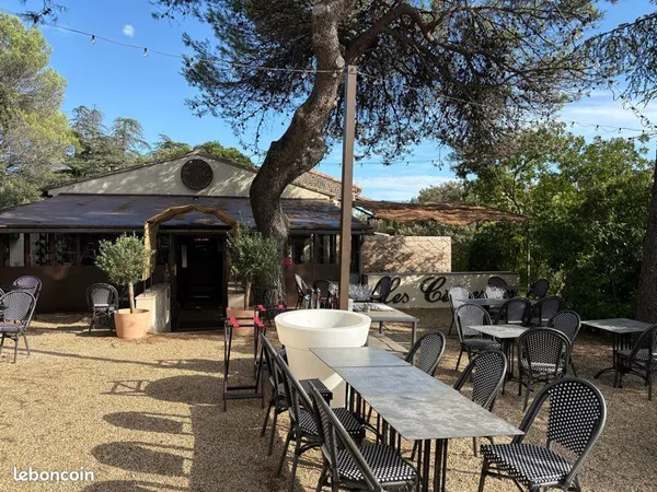 Fond de commerce restaurant/bar à cocktails luberon