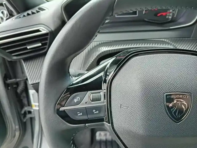 Peugeot 2008 puretech 100 s&amp;s bvm6 active — photo 19