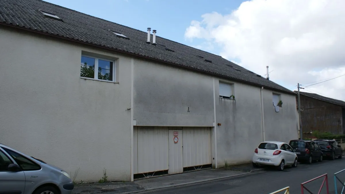 Photo 2