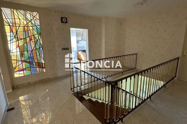 Maison 6 pièces 190 m²