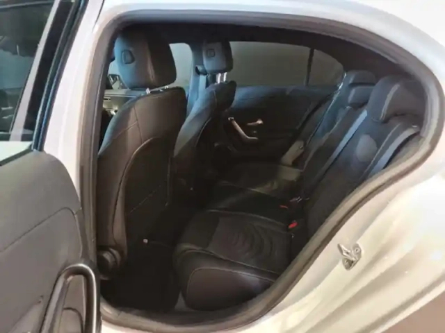 Mercedes Classe A 180 d progressive line — photo 35