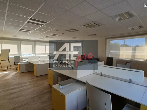 Bureaux 404 m² SAINT-NAZAIRE