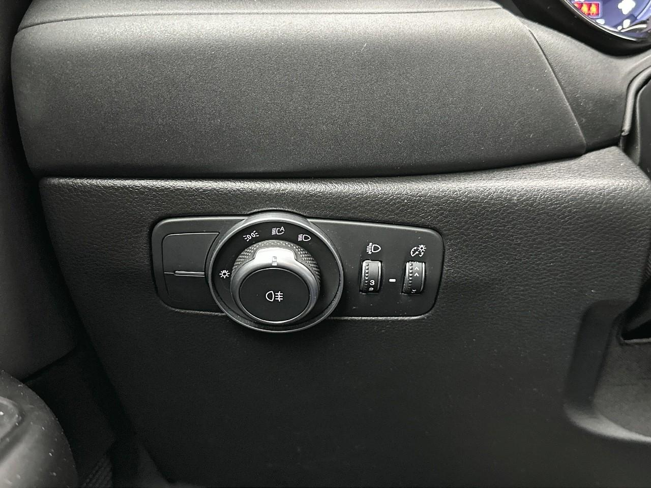 Alfa Romeo Tonale 1.5 hybrid 130 ch tct7 sprint — photo 18
