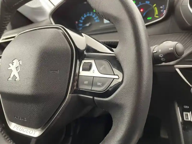 Peugeot 208 electrique 50 kwh 136ch — photo 8