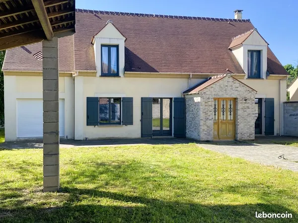 Pavillon 7 pièces 208 m²