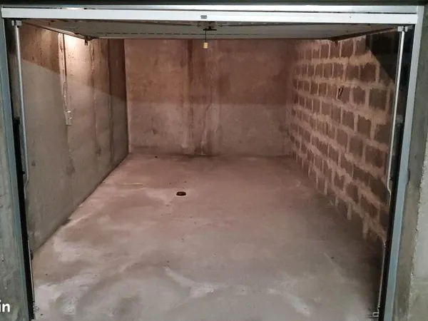 Garage sécurisé à vendre Grenoble