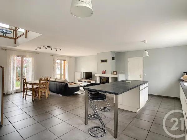 Maison 8 pièces 165 m²