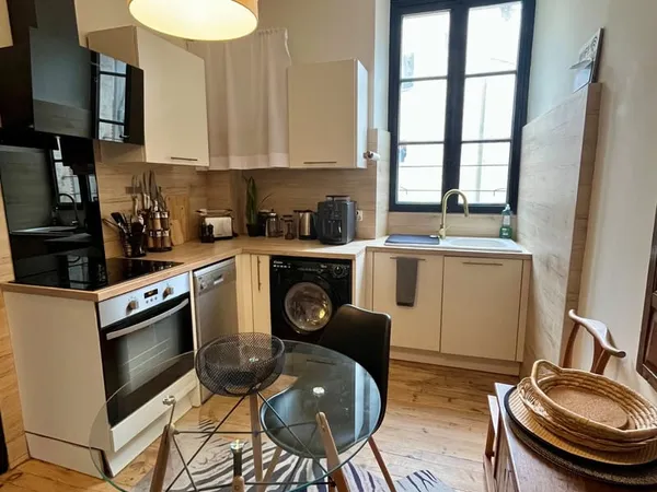 MAGNIFIQUE T3 MEUBLE RUE FOCH