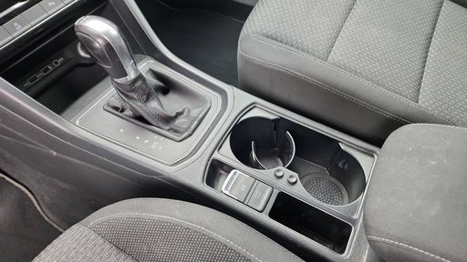 Volkswagen Touran 1.6 TDI 115 DSG7 - Confortline Business 7pl – 2018 – 195143 km – Diesel – Boîte Automatique — photo 17