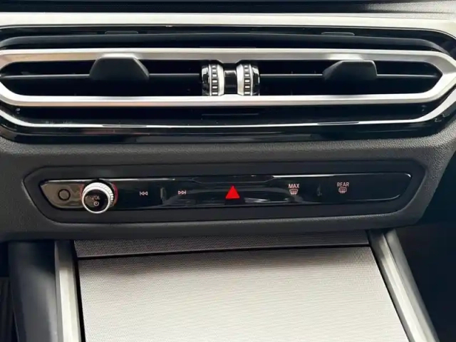 Bmw Serie 3 touring 318d 150 ch bva8 — photo 49