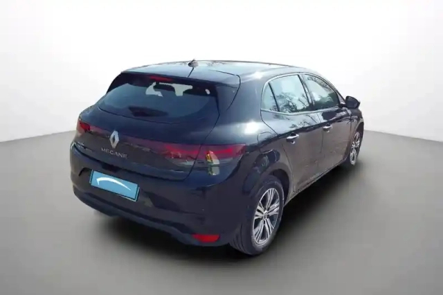 Renault Megane iv berline blue dci 115 edc — photo 33