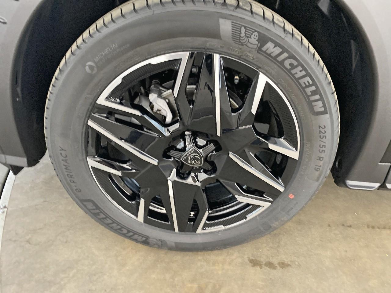 Peugeot 3008 hybrid 145 e-dcs6 gt — photo 11