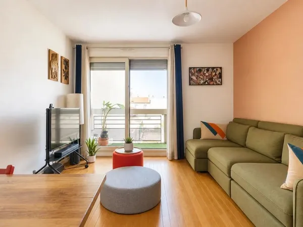 MONTROUGE  Résidence récente de 2009  3 PIÈCES  63,88 m²  BALCON  DOUBLE STATIONNEMENT  AUCUN 