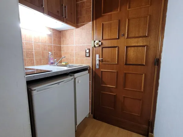 T1 MEUBLÉ 18 m² + BALCON 7 m² - TOULOUSE CENTRE / GRAND ROND