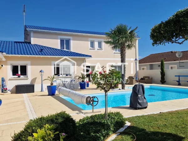 VILLA D'EXCEPTION À CHÂTELAILLON-PLAGE: L'ÉLÉGANCE, LE CONFORT ET BELLES PRESTATIONS