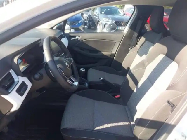 Renault Clio tce 90 — photo 19