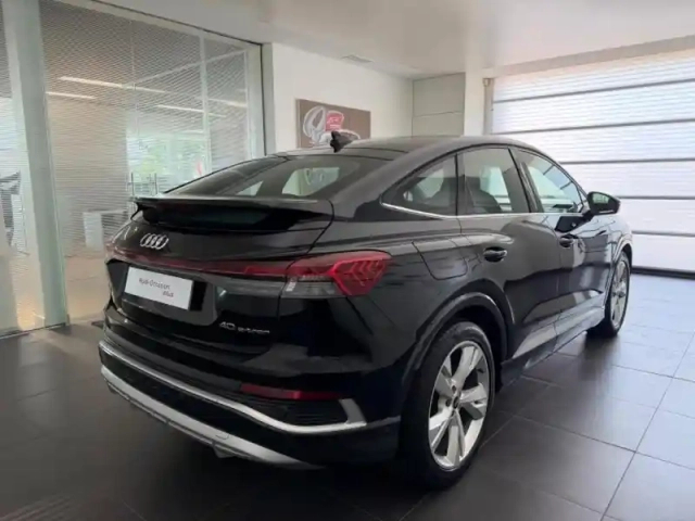 Audi Q4 E-Tron q4 sportback e-tron 40 e-tron 204ch s line — photo 5