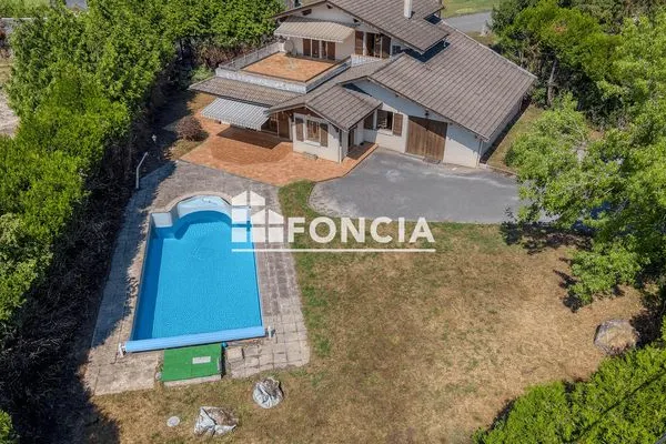 Maison 7 pièces 177 m²