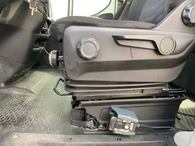 Iveco Daily dble cab 35 c 14s emp 4100 qua — photo 9