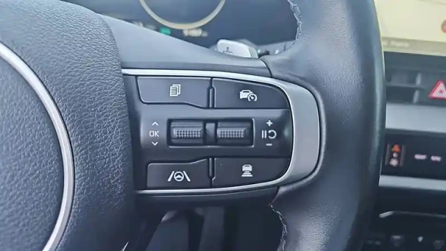 Kia Sportage 1.6 t-gdi 265ch isg hybride rechargeable bva6 4x4 — photo 16