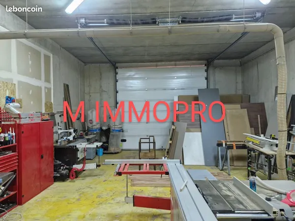 Local 100 m² Mouans-Sartoux