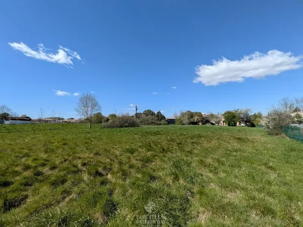 Terrain à bâtir Vente Rieumes  1370m² 95000€