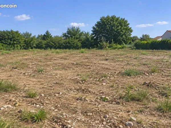 Terrain 730 m² Saint Medard D Eyrans