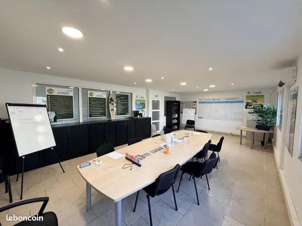 Bureaux 45 m² Roquebrune-sur-Argens