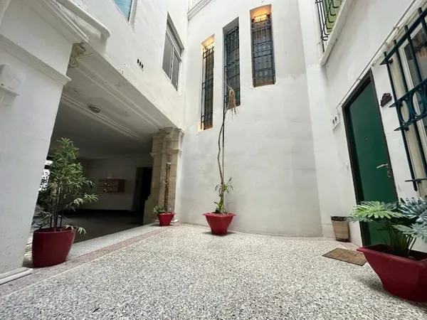 Appartement 9 pièces 215 m²