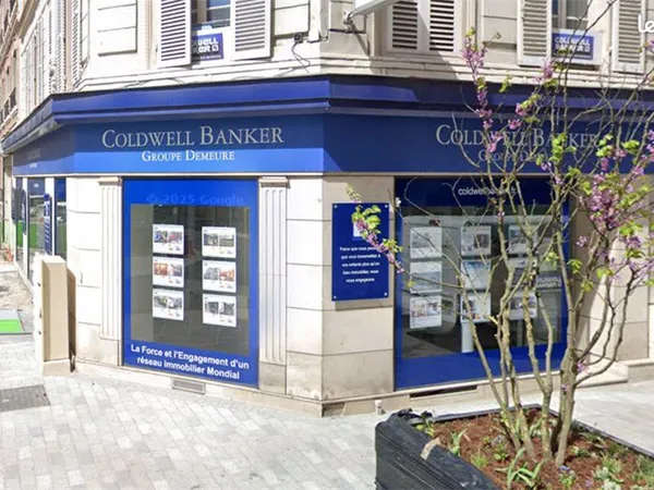 Boutique 92 m² BOIS COLOMBES