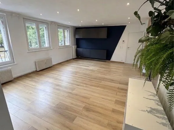 Particulier vend T3 traversant 67 m² - Vue Deûle - Vieux-Lille