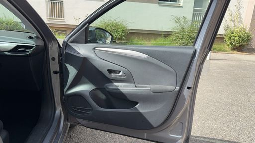 Opel Corsa 1.2 75 - Édition Business – 2021 – 25302 km – Essence – Boîte Manuelle — photo 31