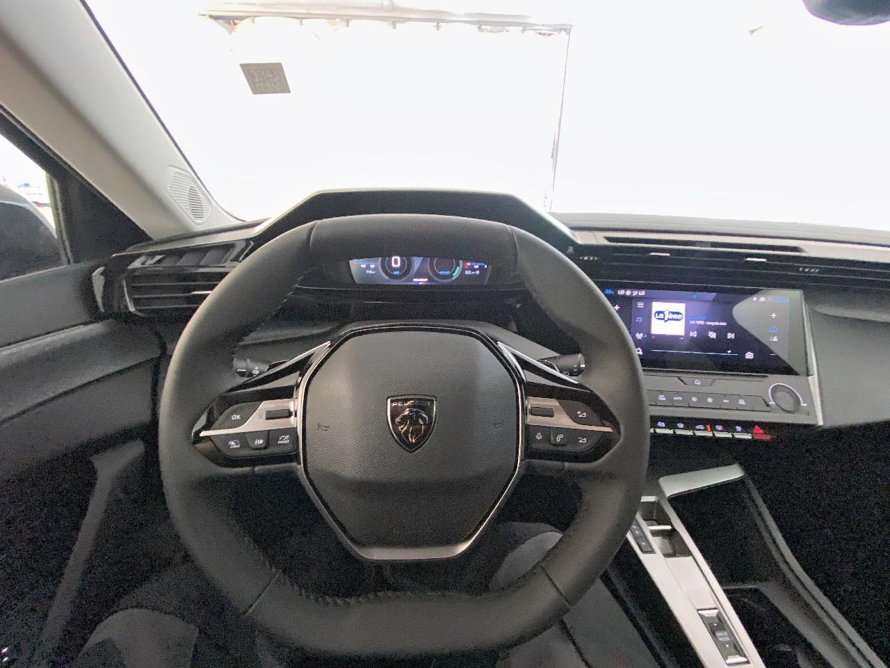 Peugeot 308 hybrid 136 e-dcs6 allure — photo 12