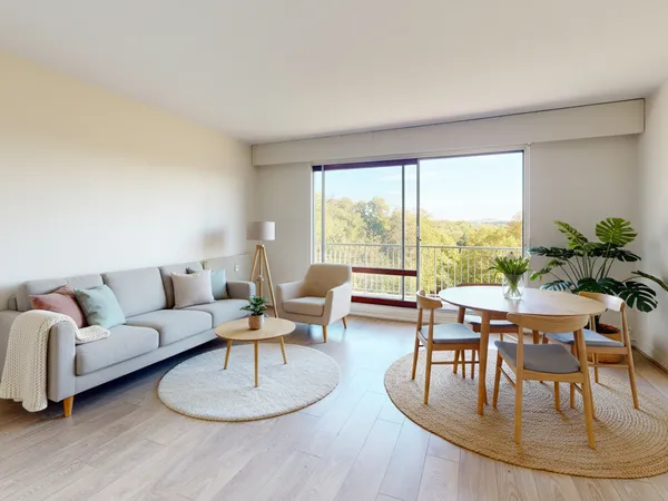 LE MESNIL-LE-ROI - LA GRILLE ROYALE - DERNIER ÉTAGE - 101 m² - VUE DÉGAGÉE