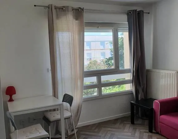 Studio 1 pièce 24 m²