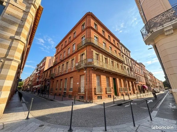 Bureaux de caractère rénovés - 100 m² - Toulouse Jean-Jaurès